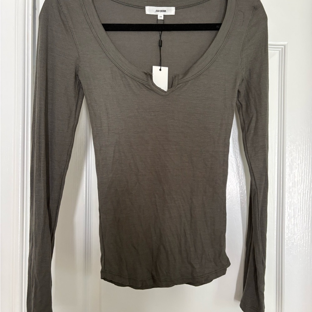 Joah Brown Olive Long-Sleeve Scoop Neck Ribbed Top